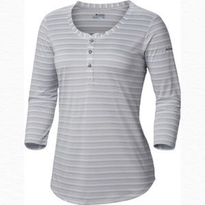 Columbia Women’s Walkabout Henley Shirt